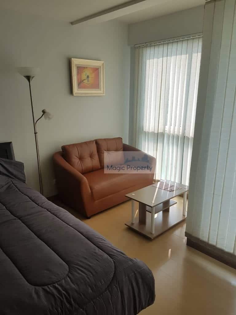 Fully Furnished Studio Room For Rent in Plus 38 Hip Condominium. Located in Soi Sukhumvit 38, Near BTS Thong Lo around 480 Meters...
