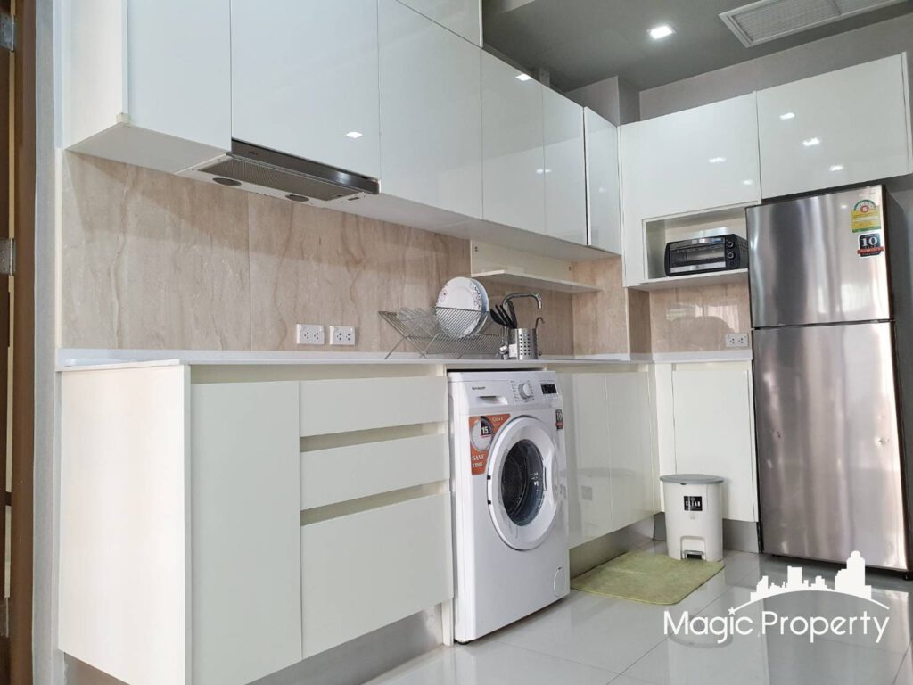 2 Bedroom Condominium For Sale in Noble Revent – Photo 8
