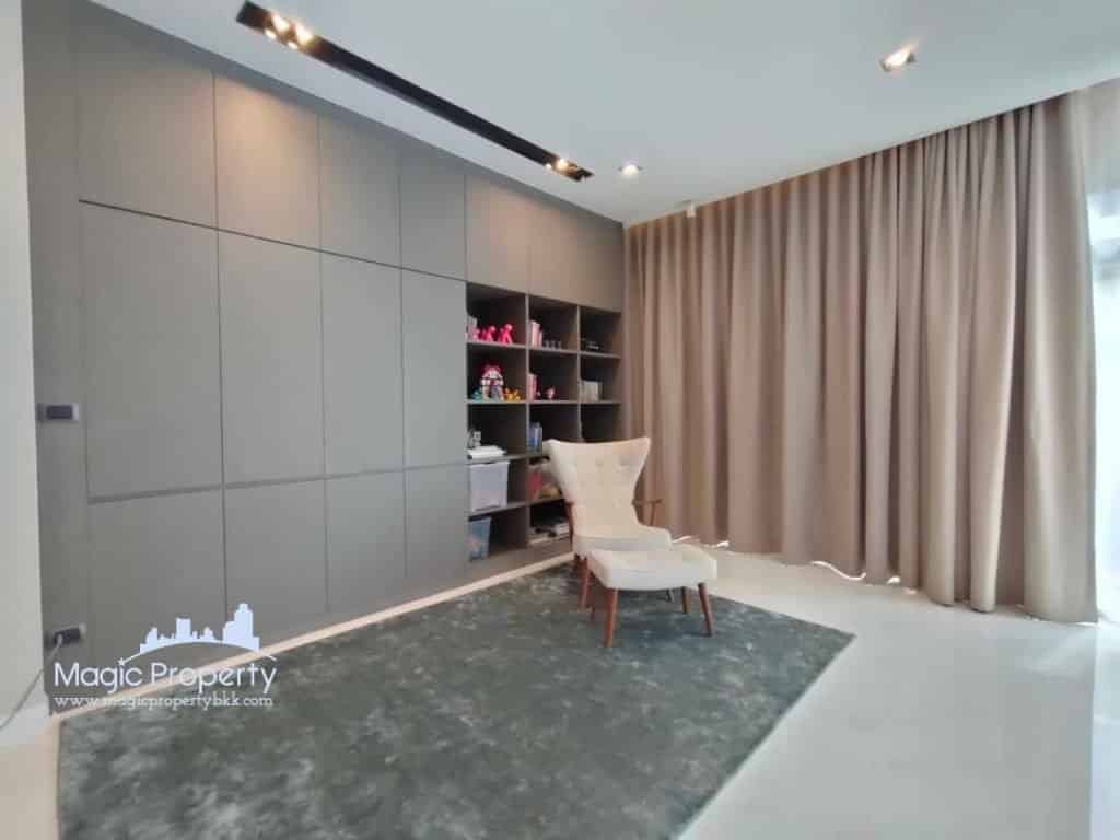 5 Bedrooms Single House For Sale in Perfect Masterpiece Krungthep Kreetha, Khlong Song Ton Nun, Lat Krabang, Bangkok..