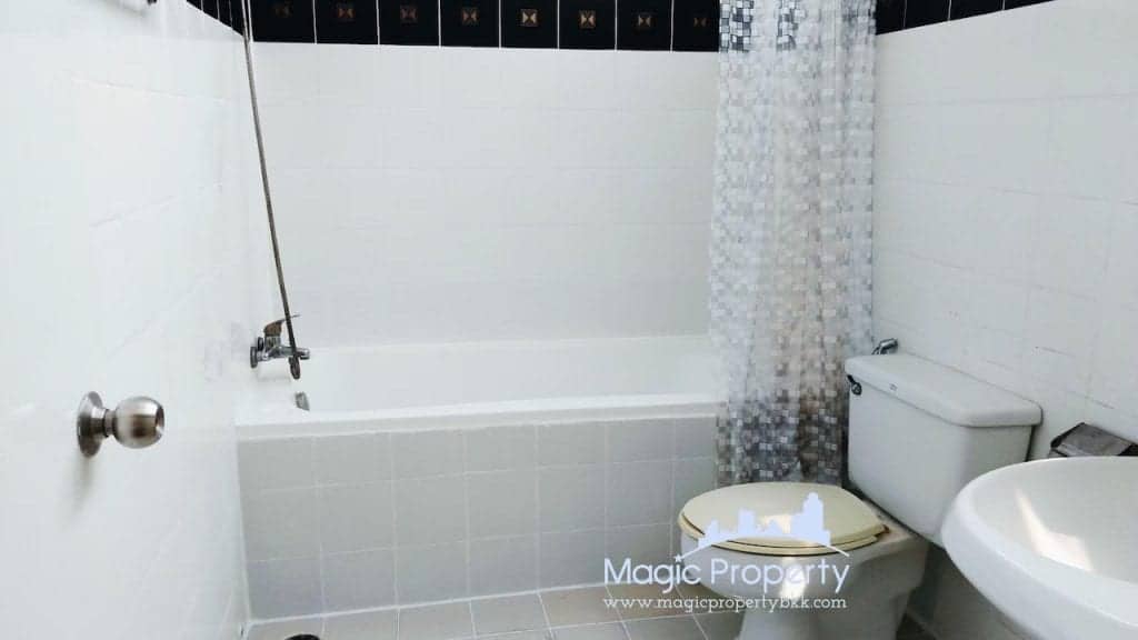 1 Bedroom Condominium For Rent in The Waterford Park Sukhumvit 53, Khlong Tan Nuea, Watthana, Krung Thep Maha Nakhon..