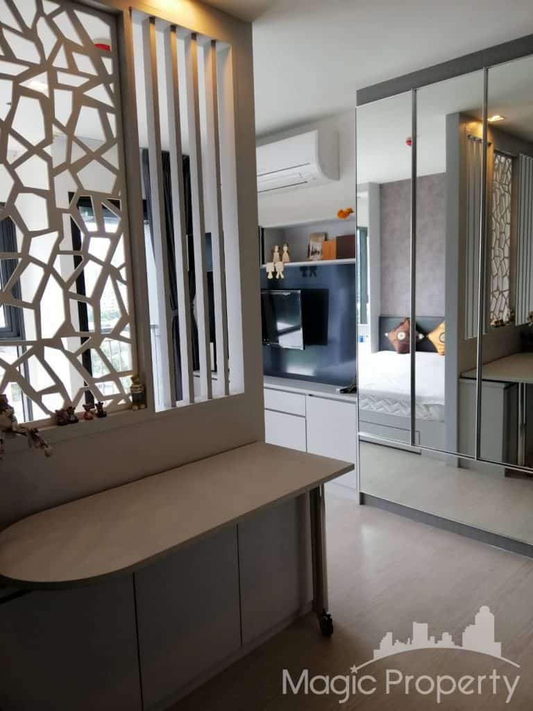 Studio For Rent in Rhythm Sukhumvit 36-38 Condominium. Located at Sukhumvit Rd, Khwaeng Phra Khanong, Khet Khlong Toei, Bangkok 10110.