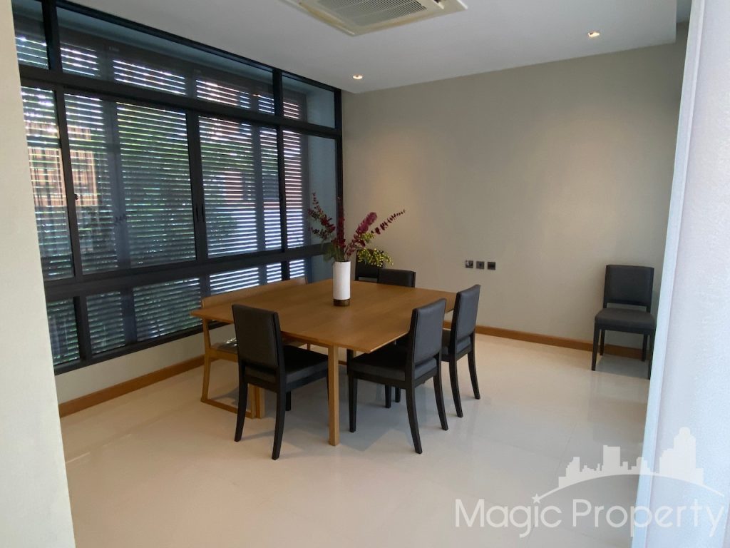 5 Bedrooms Single House For Rent in Parc Priva Single House Project. Located at Thiam Ruam Mit Road, Huai Khwang, Bangkok 10310, Thailand