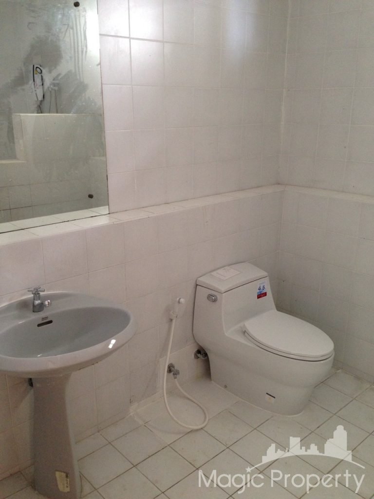 Property Image – House For Sale in Windmill Village Banga