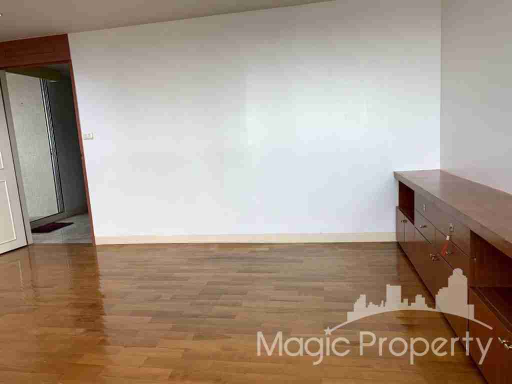 Property Image – Tai Ping Towers