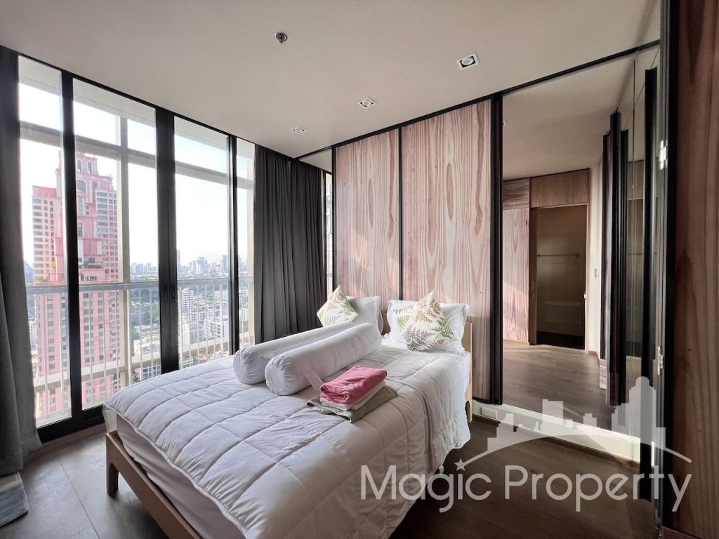 Fully Furnished Park 24 Condominium 2 bedroom for Sale. Located at Sukhumvit 24, Khwaeng Khlong Tan, Khet Khlong Toei, Bangkok...
