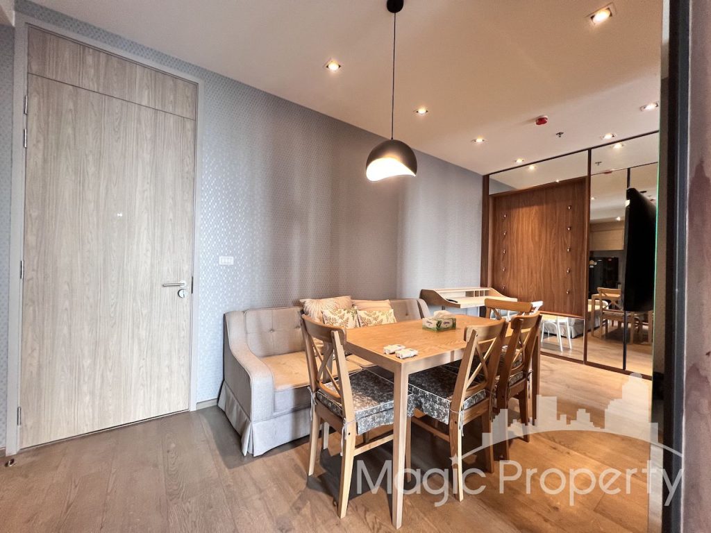 Fully Furnished Park 24 Condominium 2 bedroom for Sale. Located at Sukhumvit 24, Khwaeng Khlong Tan, Khet Khlong Toei, Bangkok...