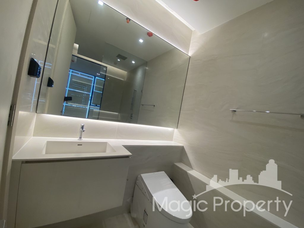 Property Image – The Strand Thonglor