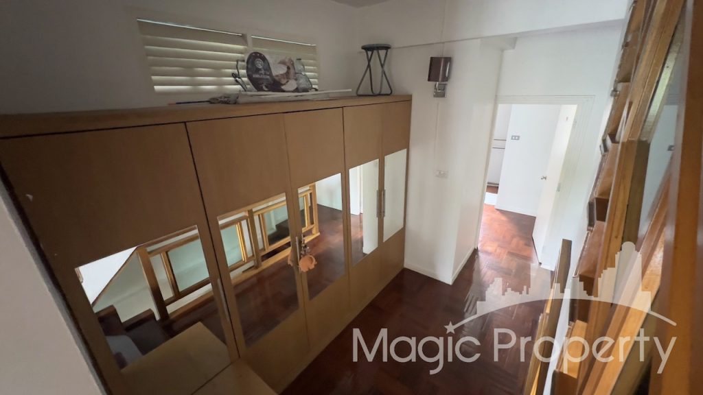 Property Image – Townhouse Ekkamai Soi 10 For Sale
