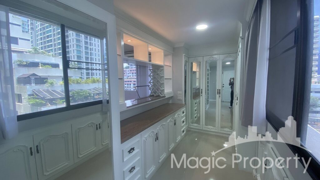 Property Image – Supalai Place Sukhumvit 39