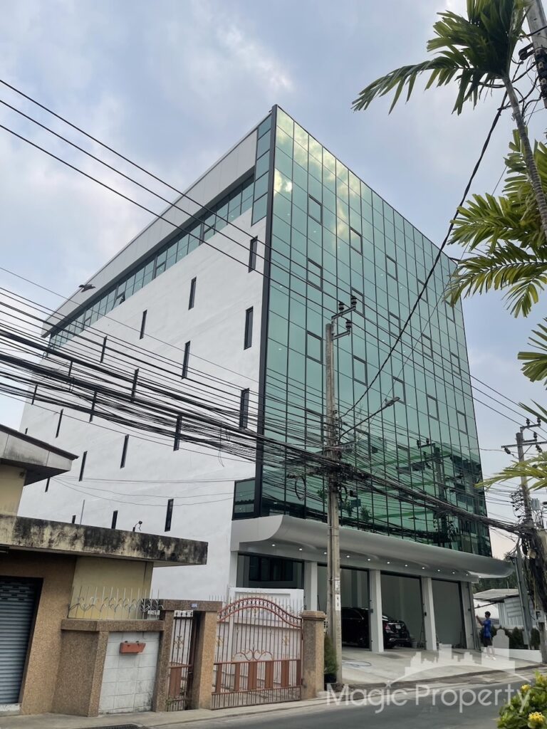 Property Image – Commercial Building Soi Lat Phrao 87 For Sale