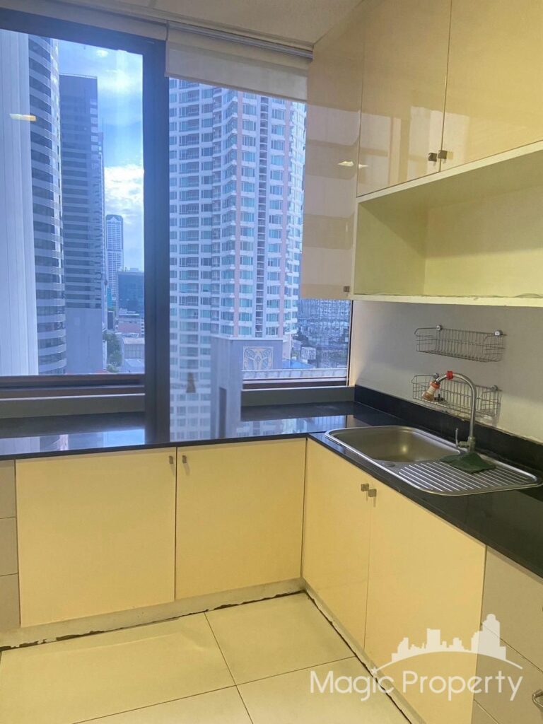 Property Image – Sathorn Thani Building