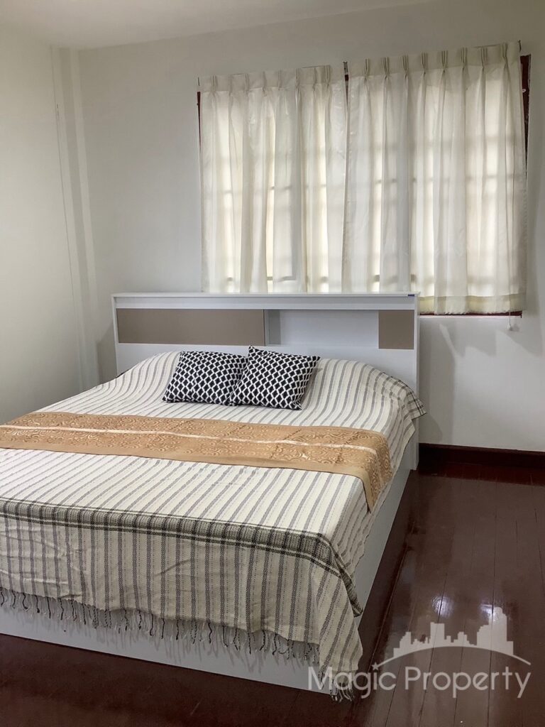 Property Image – Prachachuen village Samakkhi Road