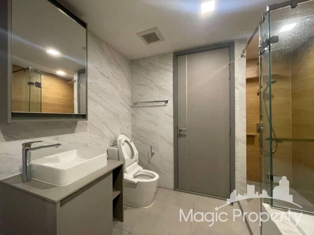 Property Image – Taka Haus Ekkamai 12