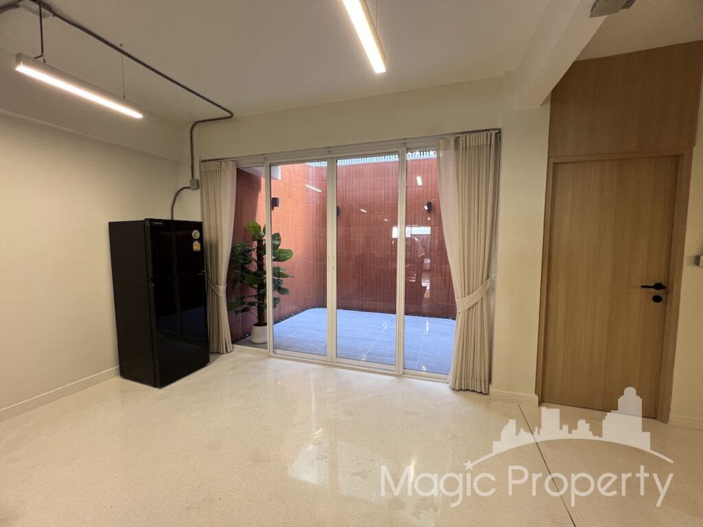 For Rent 3 Bed Commercial/Office in Khlong Tan Nuea, Bangkok | ฿150,000/month | MGP1606 – Photo 42