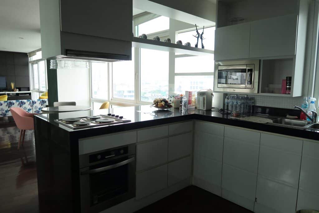 3 Bedroom Condominium For Sale in The Height Thonglor – Photo 2