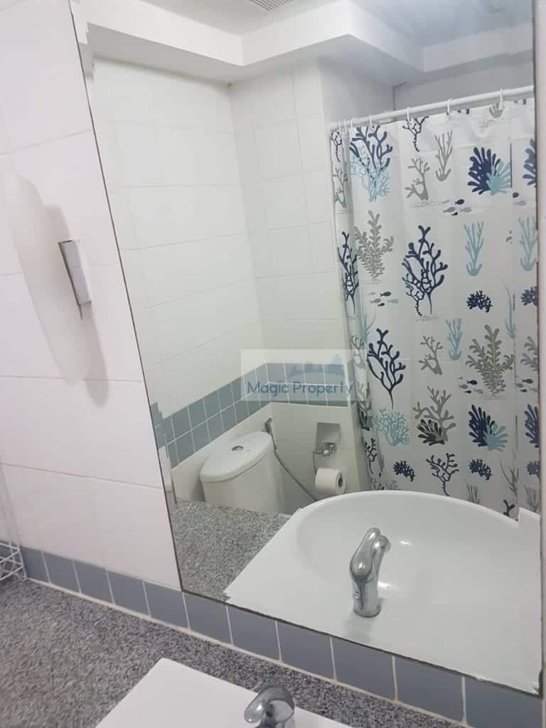 Fully Furnished Studio Room For Rent in Plus 38 Hip Condominium. Located in Soi Sukhumvit 38, Near BTS Thong Lo around 480 Meters...