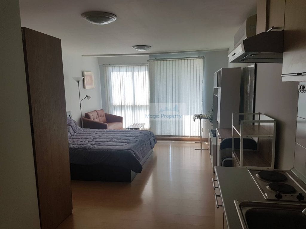 Fully Furnished Studio Room For Rent in Plus 38 Hip Condominium. Located in Soi Sukhumvit 38, Near BTS Thong Lo around 480 Meters...
