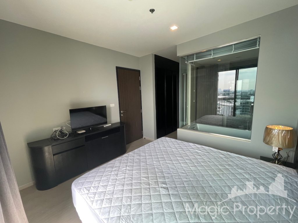 Rhythm Sukhumvit 44/1 condominium 1 Bedroom For Sale. Located at Sukhumvit Rd, Phra Khanong, Khlong Toei, Bangkok 10110