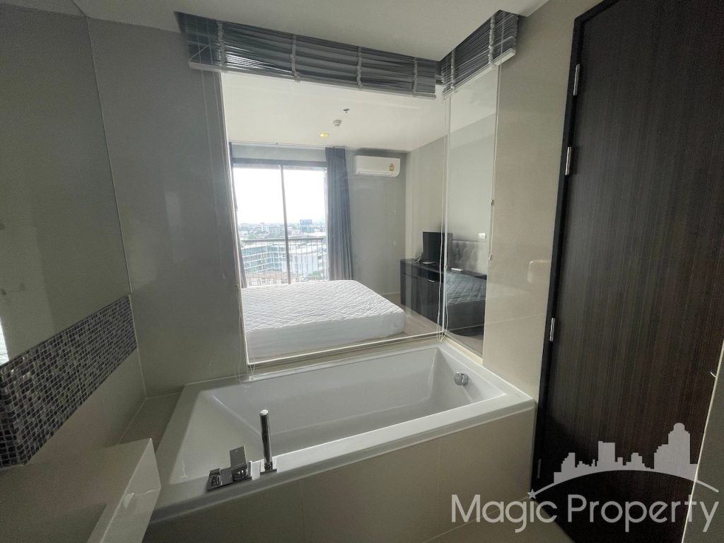 Rhythm Sukhumvit 44/1 condominium 1 Bedroom For Sale. Located at Sukhumvit Rd, Phra Khanong, Khlong Toei, Bangkok 10110