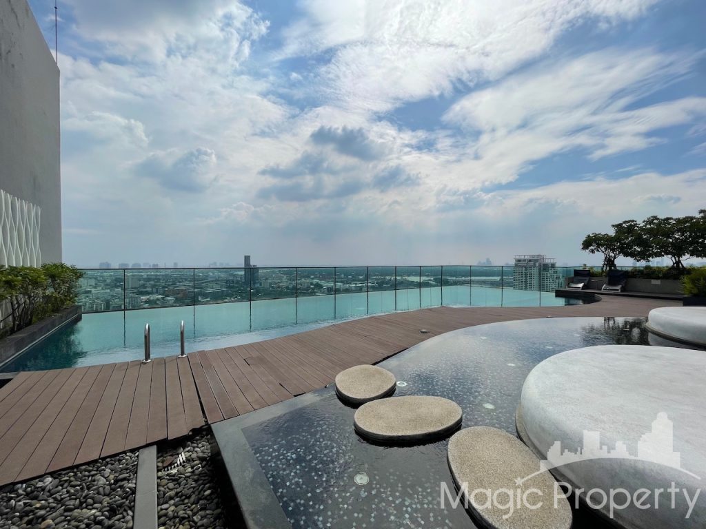 Rhythm Sukhumvit 44/1 condominium 1 Bedroom For Sale. Located at Sukhumvit Rd, Phra Khanong, Khlong Toei, Bangkok 10110