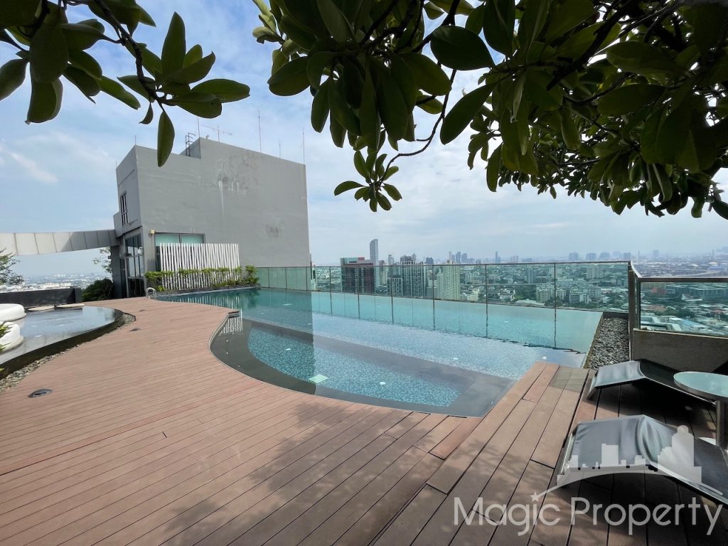 Rhythm Sukhumvit 44/1 condominium 1 Bedroom For Sale. Located at Sukhumvit Rd, Phra Khanong, Khlong Toei, Bangkok 10110