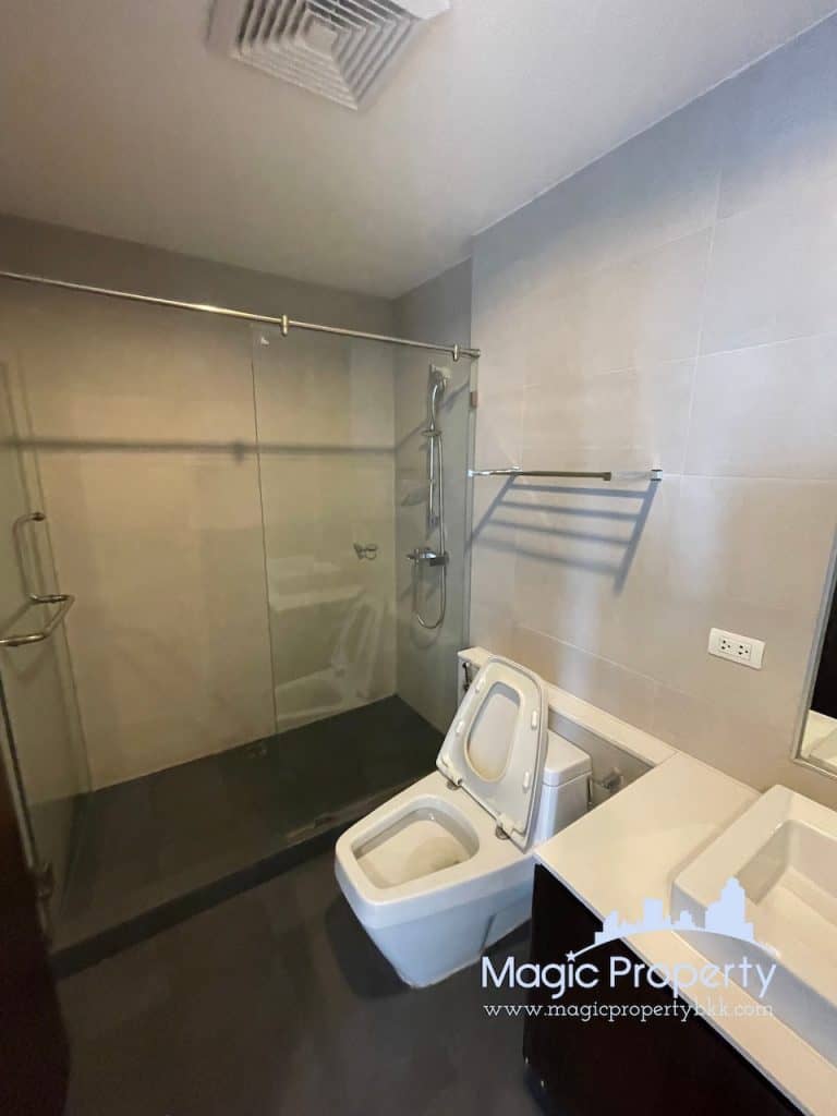 3 Bedroom Fully Furnished Unit in The Alcove Thonglor 10. Located at Soi Sukhumvit 63 (Opposite Don donki Mall), Khlong Tan Nuea, Watthana.
