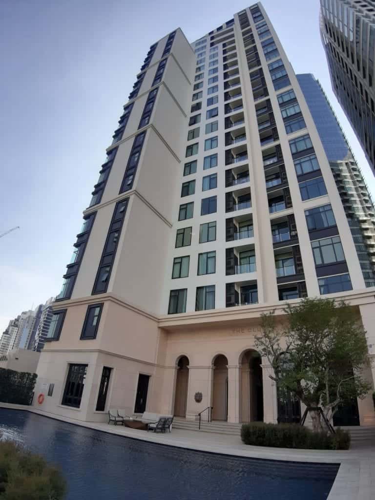 The Diplomat 39 Condominium - 2 Bedroom For Sale – Photo 5