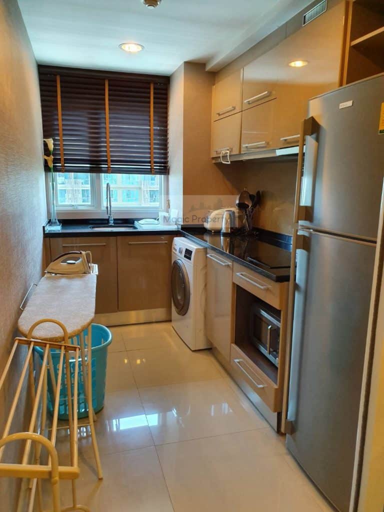 the crest sukhumvit 49 Condominium