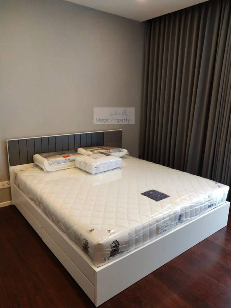 Rented 2 Bed Condo in Khlong Toei Nuea, Bangkok | ฿50,000 – Photo 3
