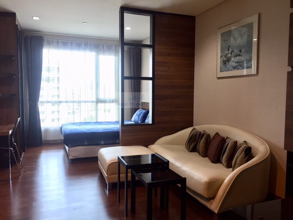 Studio For Rent in IVY Thonglor Condominium. Located Sukhumvit 55, Khlong Tan Nuea, Watthana, Bangkok 10110...