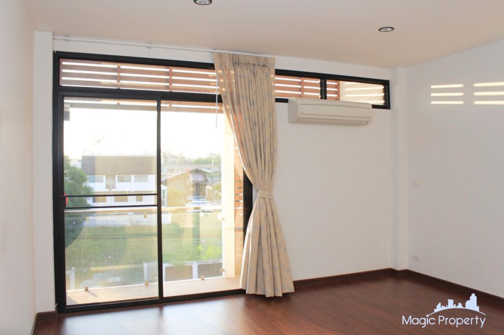For Rent 4 Bed Townhome in Samsen Nai, Bangkok | ฿65,000/month | MGP321 – Photo 4