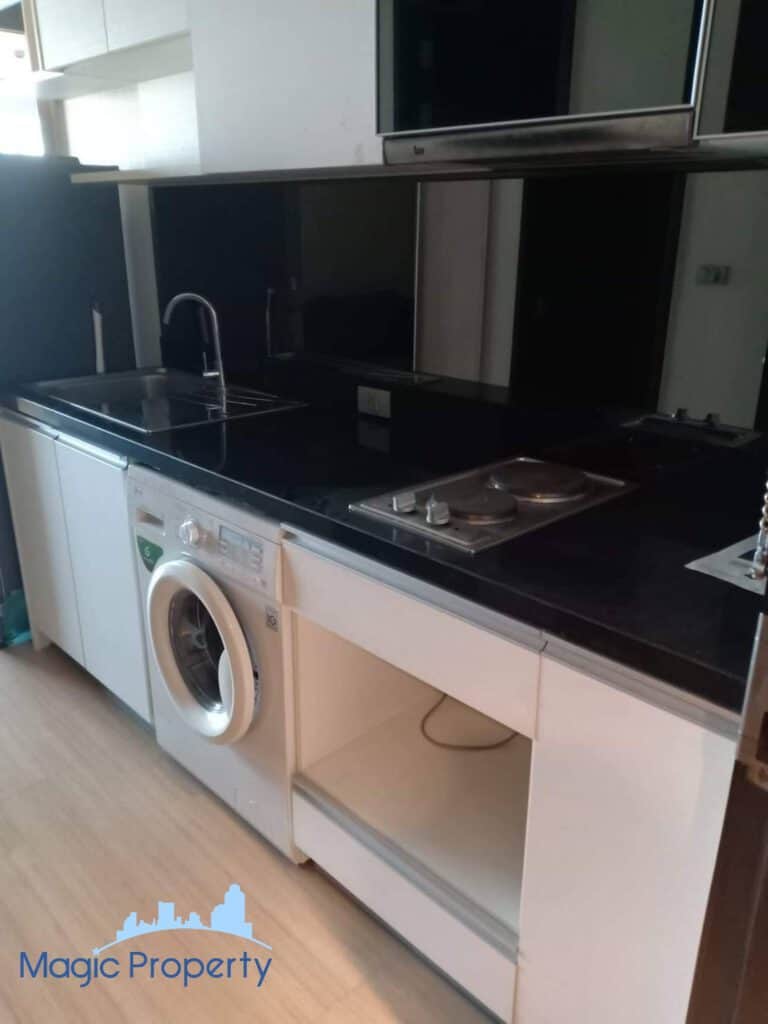 1 Bedroom for Rent in Sky Walk Condominium Near BTS Phra Khanong – Photo 4