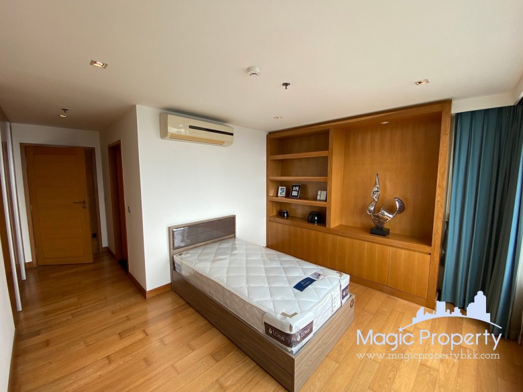 3 Bedroom Condominium For Sale in Eight Thonglor Residence. Located at Sukhumvit Rd 55, Khlong Tan Nuea, Watthana, Bangkok 10110.