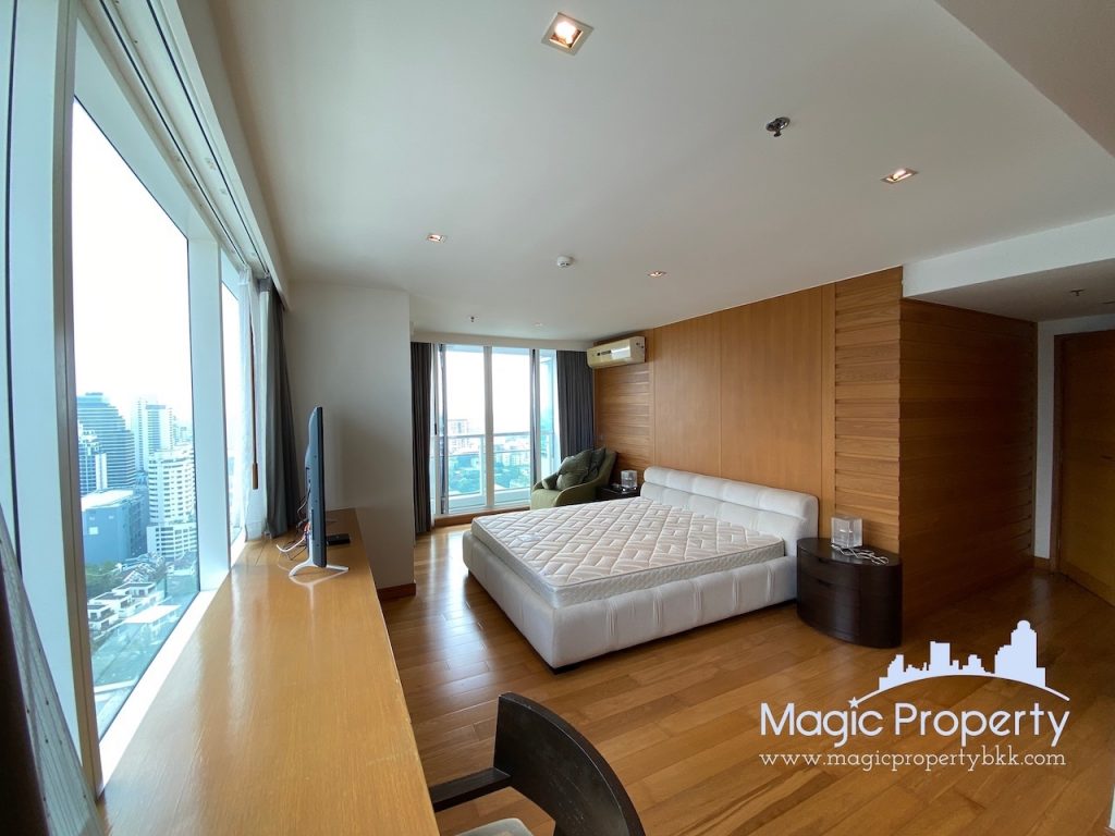 3 Bedroom Condominium For Sale in Eight Thonglor Residence. Located at Sukhumvit Rd 55, Khlong Tan Nuea, Watthana, Bangkok 10110.