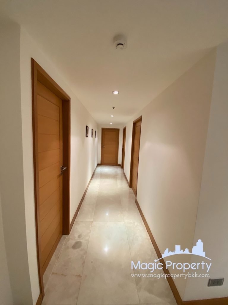 Property Image – Eight Thonglor Residence