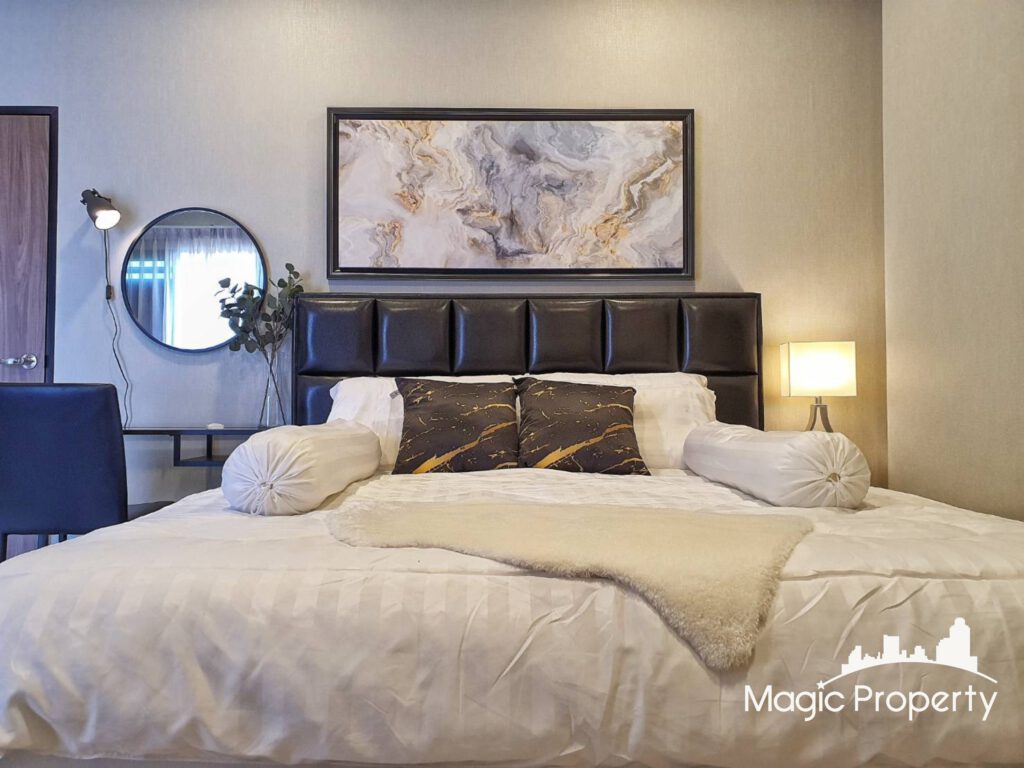 2 Bedroom Condominium For Sale in Noble Revent – Photo 2