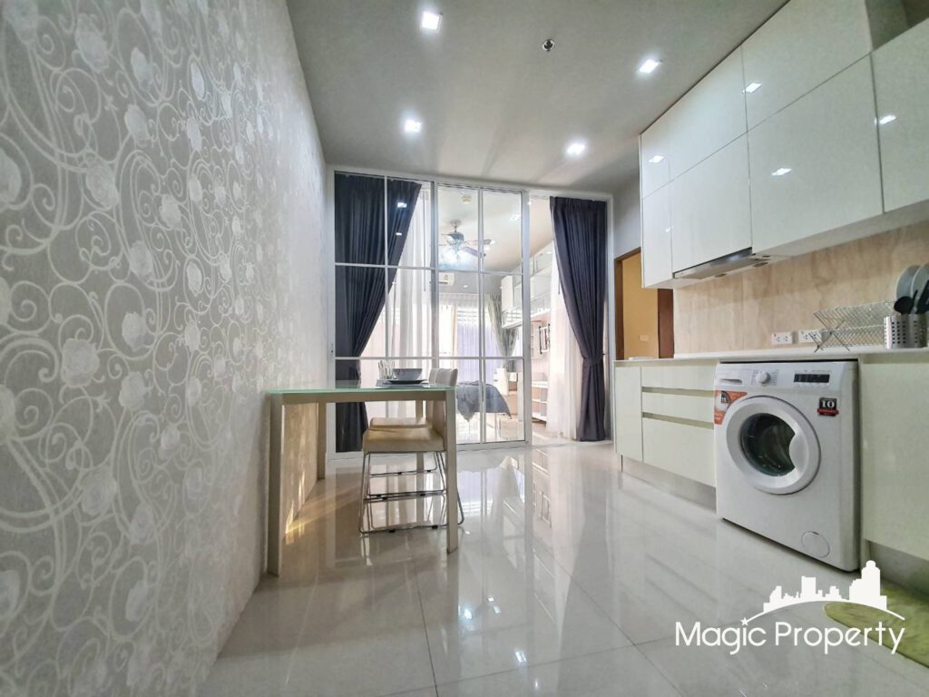 2 Bedroom Condominium For Sale in Noble Revent – Photo 7