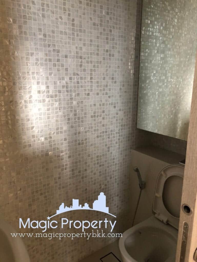 4 Bedroom Single House in Parc Priva Luxury Single House Project, Thiam Ruam Mit Rd, Huai Khwang, Bangkok 10310