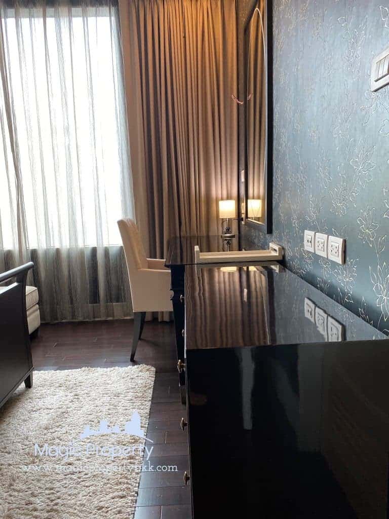 Aguston Sukhumvit 22 Condominium 2 Bedroom For Sale