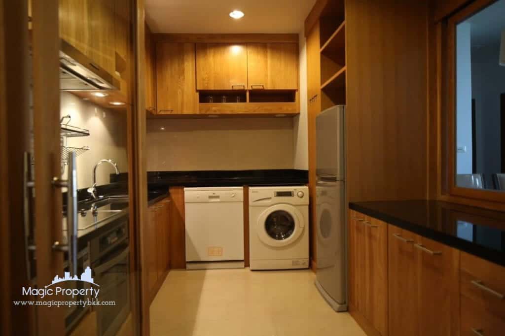 The Address Sukhumvit 42 2 Bedroom Condo Near Ekkamai BTS