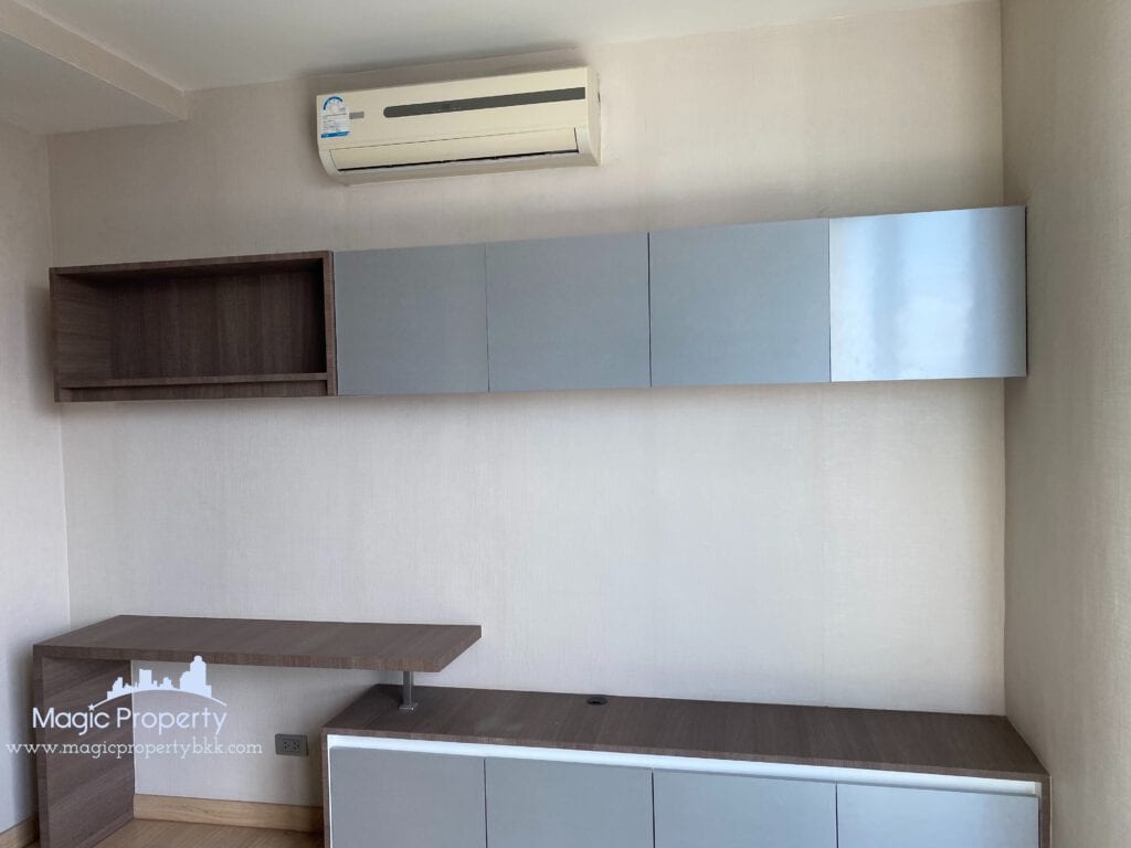 Sky walk Residences 2 Bedroom For Rent