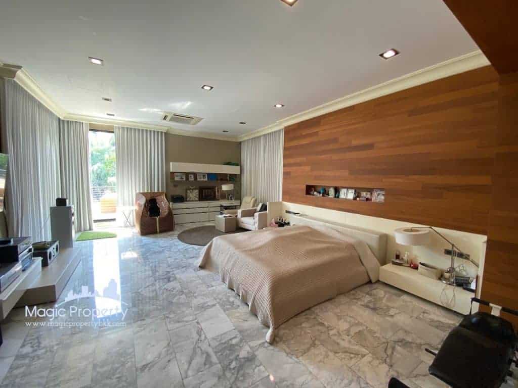 4 Bedrooms Single house For Sale in Windmill Village Bangna-Trad Road - Windmill Village Bangna Golf Course