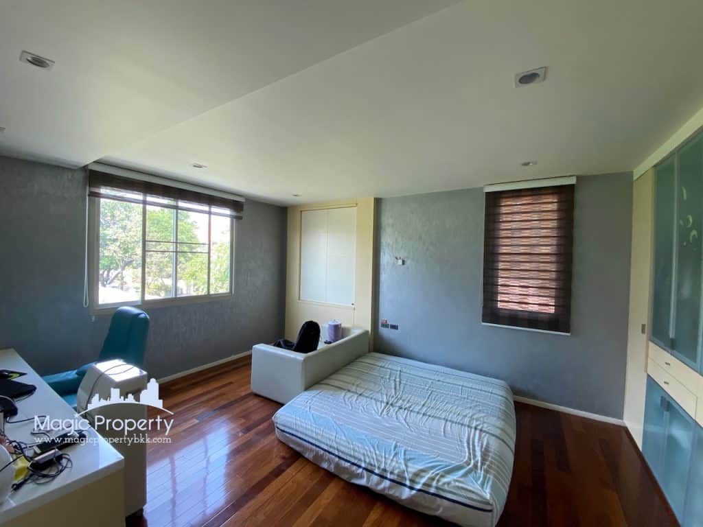 4 Bedrooms Single house For Sale in Windmill Village Bangna-Trad Road - Windmill Village Bangna Golf Course