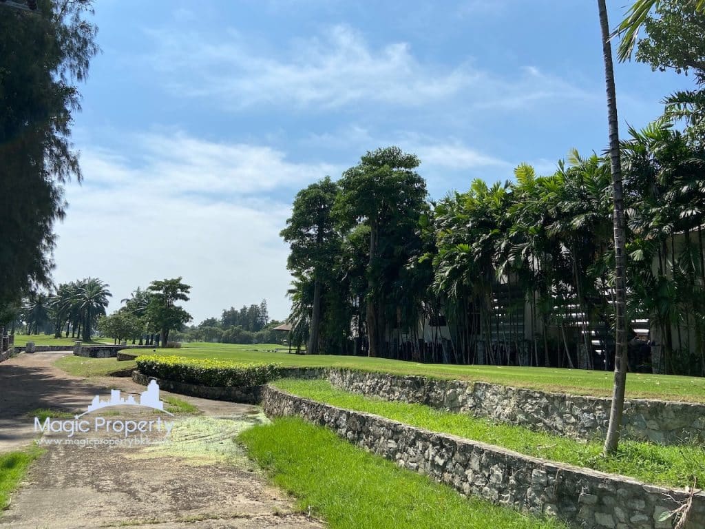 4 Bedrooms Single house For Sale in Windmill Village Bangna-Trad Road - Windmill Village Bangna Golf Course