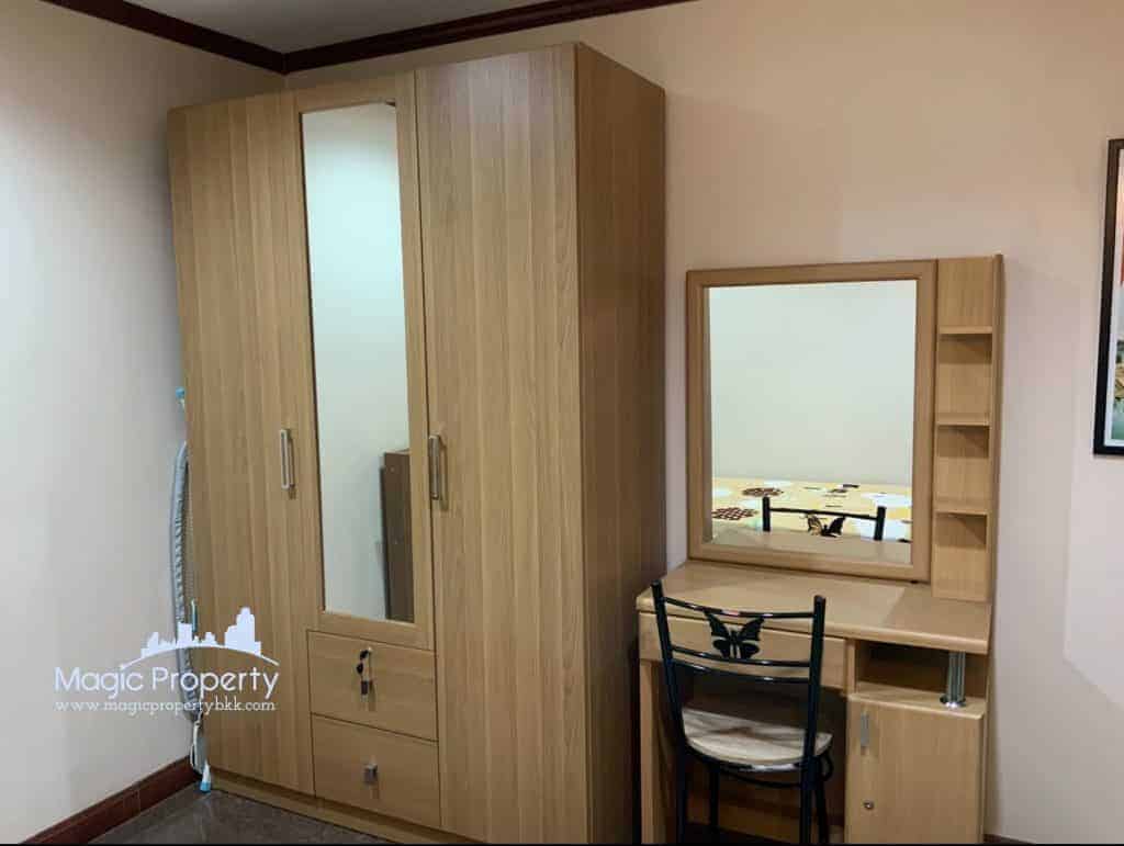 2 Bedroom For Rent in The Waterford Diamond Condominium For Rent