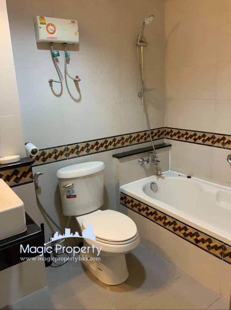 2 Bedroom For Rent in The Waterford Diamond Condominium For Rent