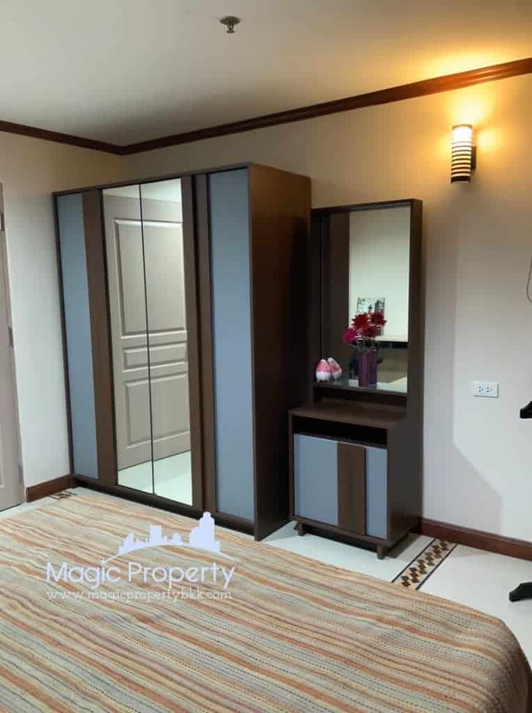 2 Bedroom For Rent in The Waterford Diamond Condominium For Rent