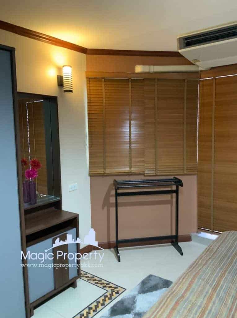 2 Bedroom For Rent in The Waterford Diamond Condominium For Rent