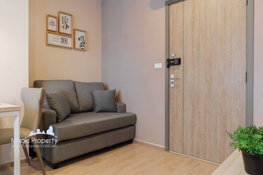 Studio UNIT Fully Furnished For Sale or Rent in IDEO O2 Condominium, Bang na, Bangkok