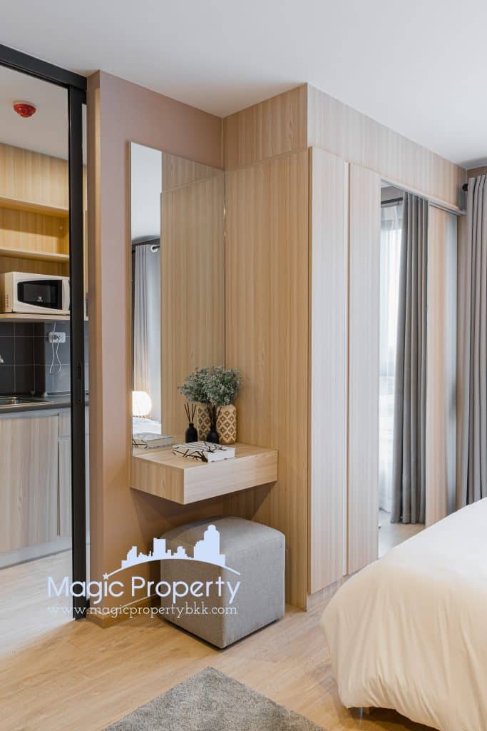 Studio UNIT Fully Furnished For Sale or Rent in IDEO O2 Condominium, Bang na, Bangkok